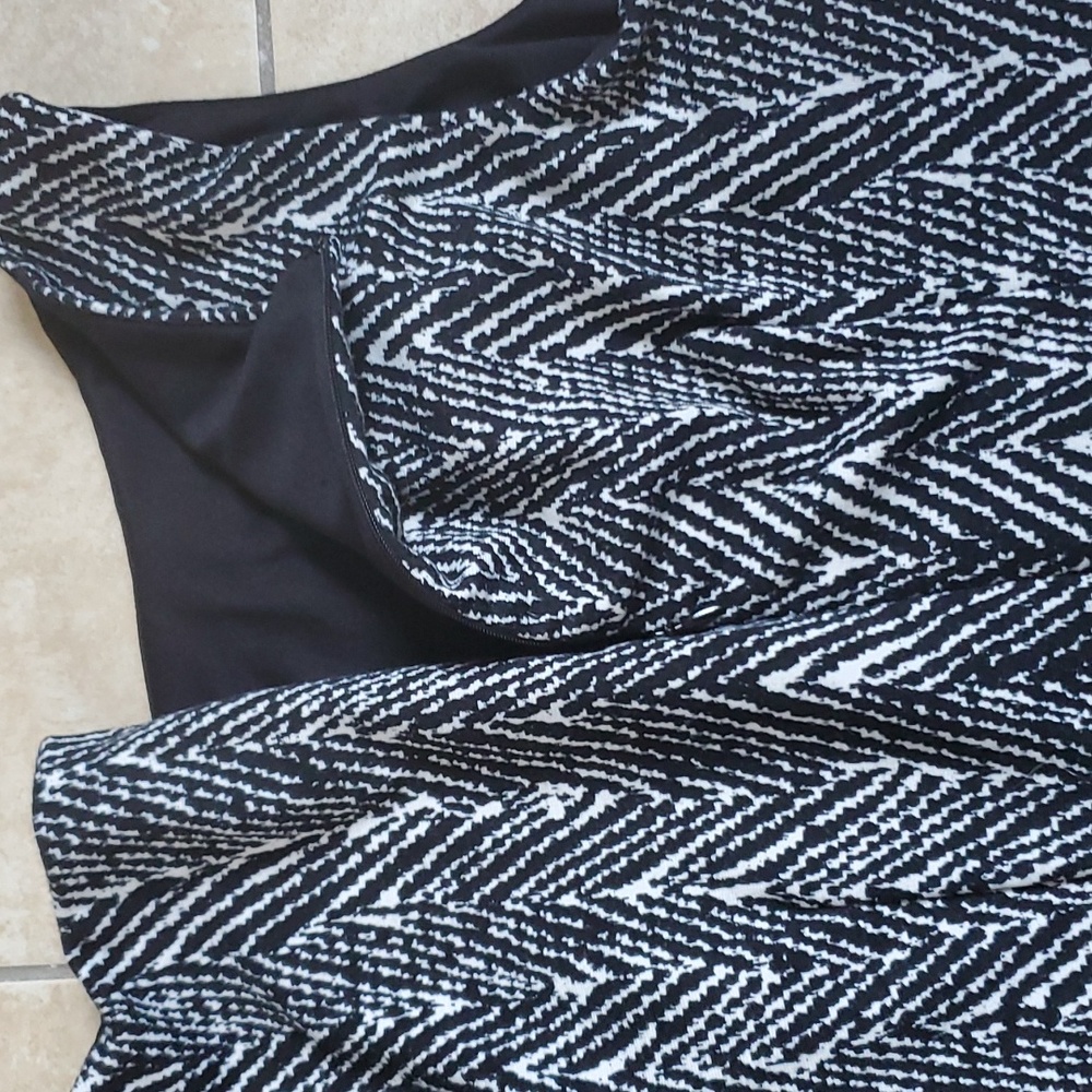 Cache Black White Sleeveless Midi Dress sz 4 - Picture 5 of 7